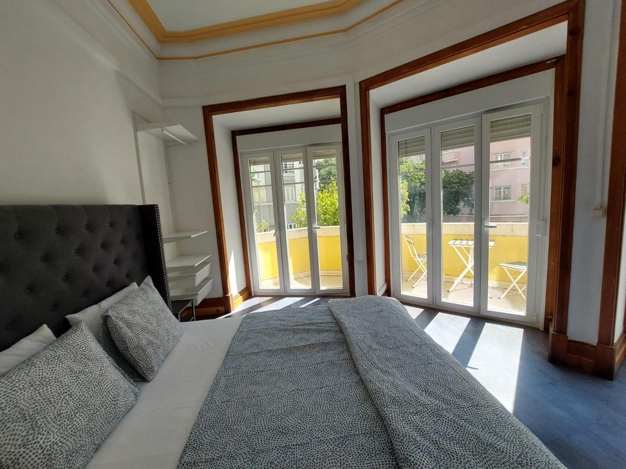 Coliving And Coworking Parque Eduardo VII Hotel Lisbon Exterior photo